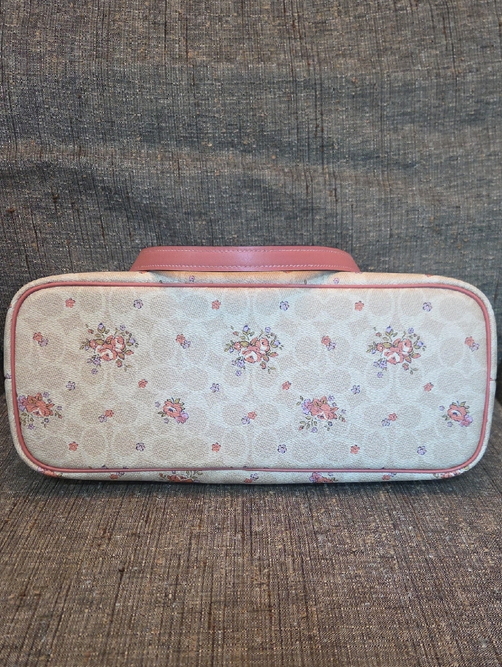 COACH Beige Floral Signature Tote with Pink Leather Handles w/ Matching Wristlet - Picture 7 of 12